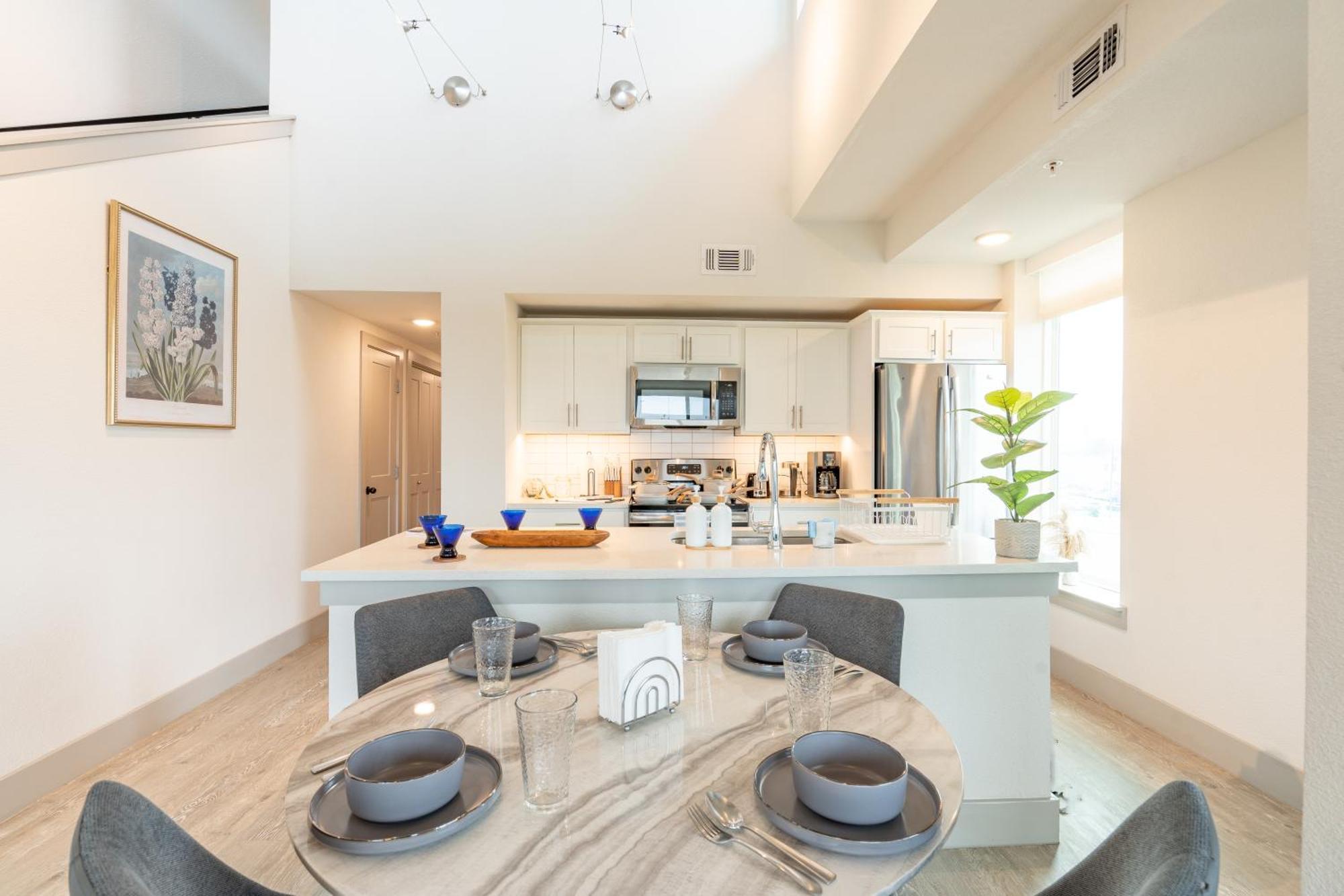 Riverwalk Penthouse Oasis W/Free Parking Gym Pool San Antonio Bagian luar foto