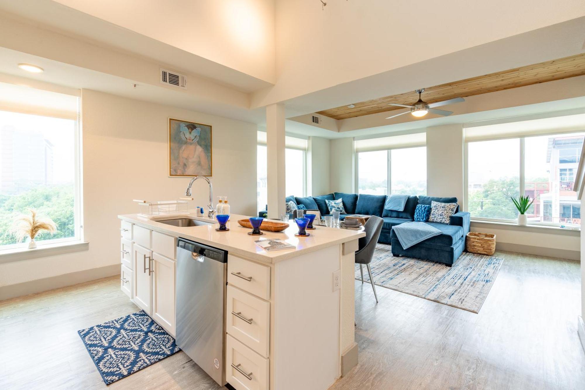 Riverwalk Penthouse Oasis W/Free Parking Gym Pool San Antonio Bagian luar foto